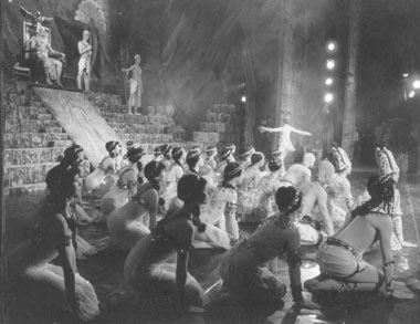 The scene from the play The Legend of Yusuf. Photo from the author's archive